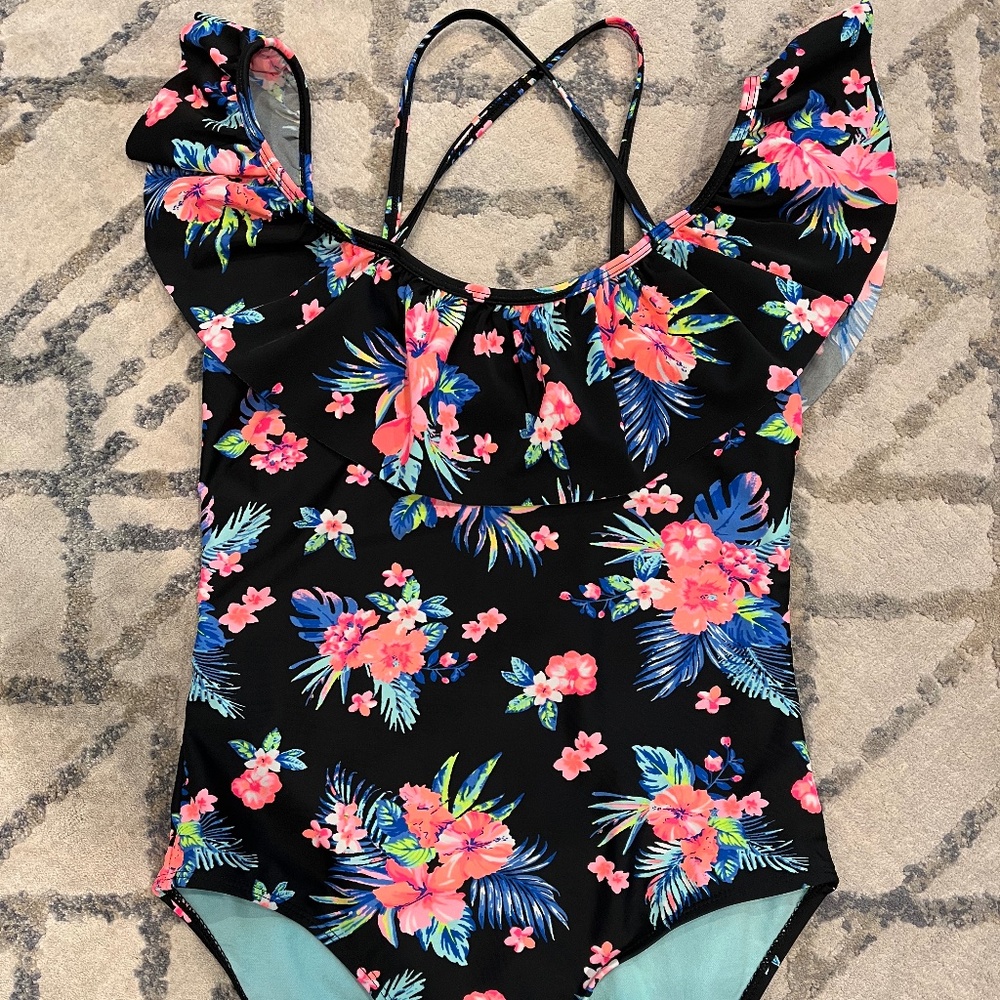 SO black & floral bathing suit with crossover straps and flutter top